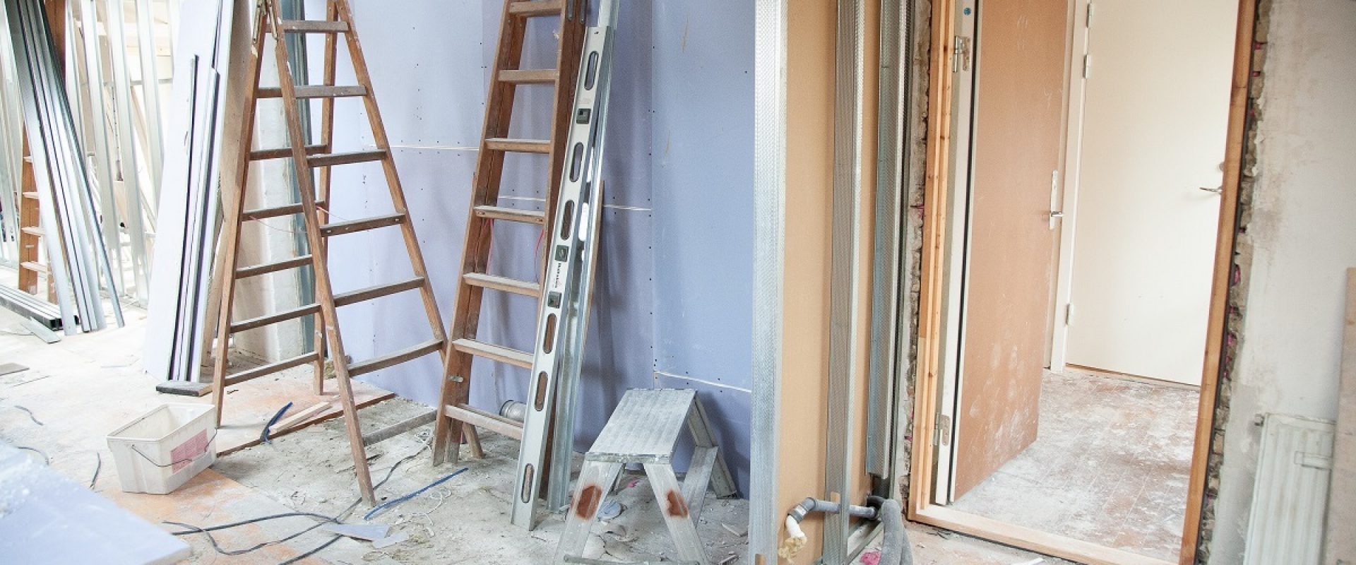 House renovation 3990359 email size